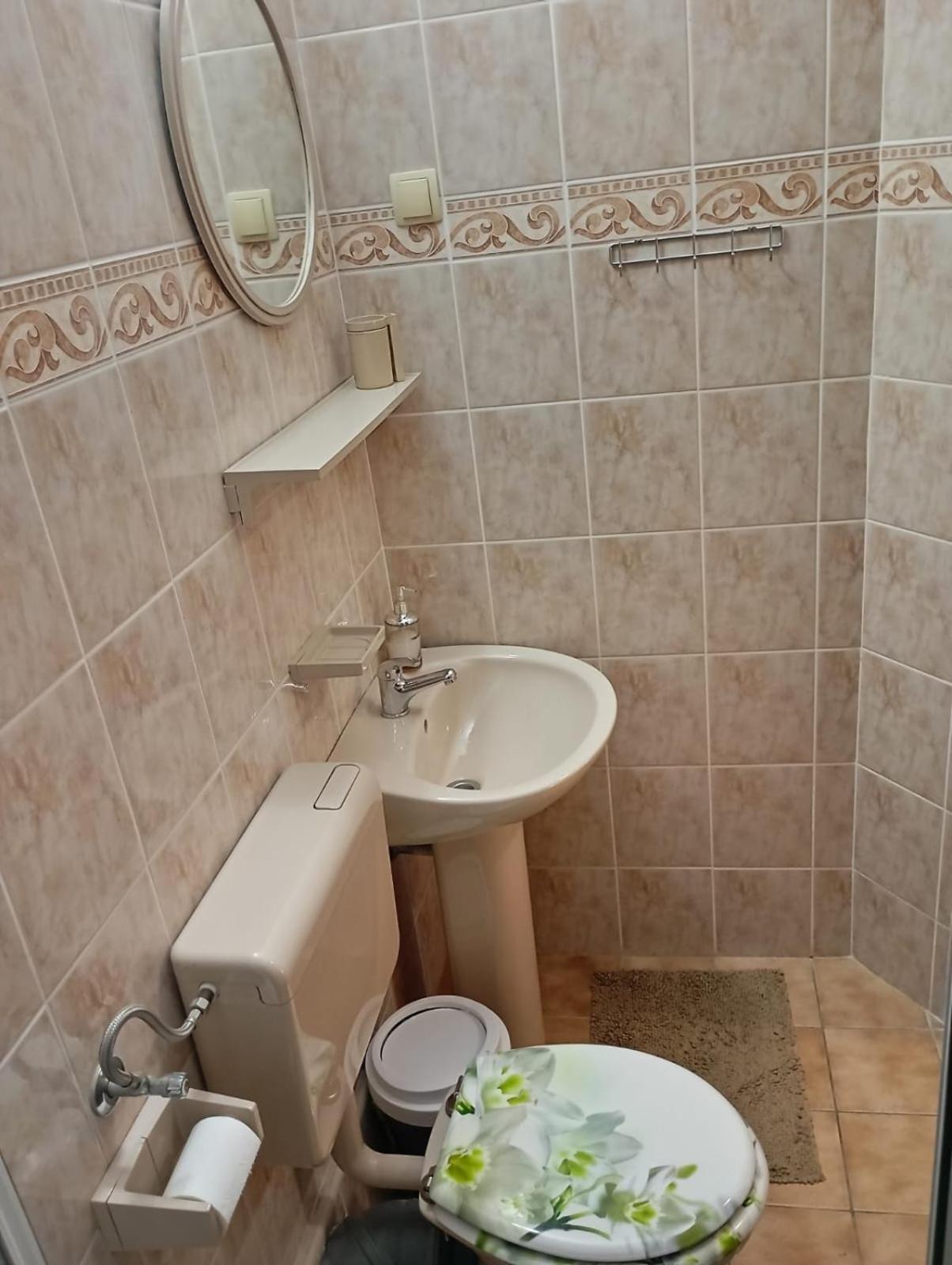 Rooms Helena Крк Екстер'єр фото
