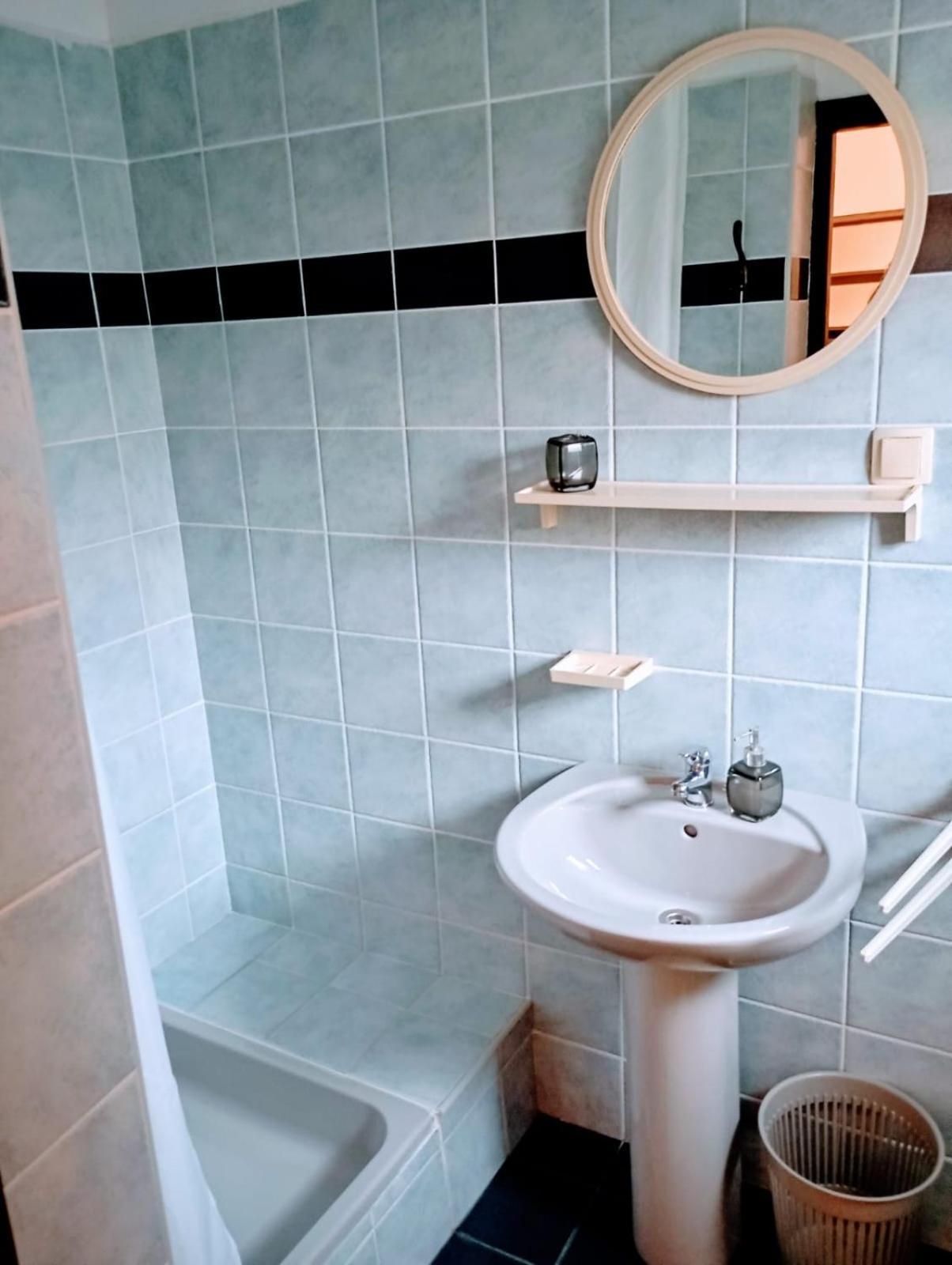 Rooms Helena Крк Екстер'єр фото